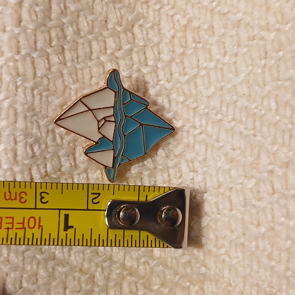 5/$25 NEW Melting Iceberg Enamel Pin - Picture 4 of 4
